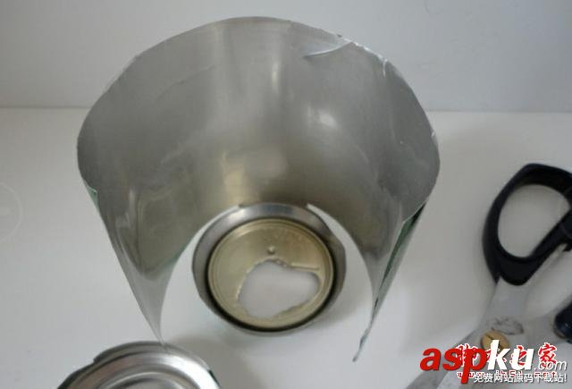 無(wú)線路由器信號(hào)很差的解決妙招 用易拉罐 無(wú)線路由器,信號(hào)