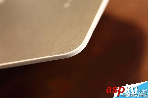 360安全路由5G版圖賞:薄如鼠標墊 360安全路由,5G