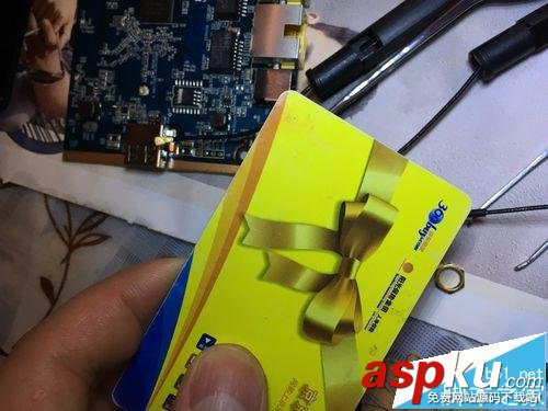 無線路由器怎么換天線? 無線路由改裝SMA天線接口的教程 路由器,SMA接口