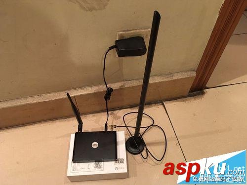 無線路由器怎么換天線? 無線路由改裝SMA天線接口的教程 路由器,SMA接口