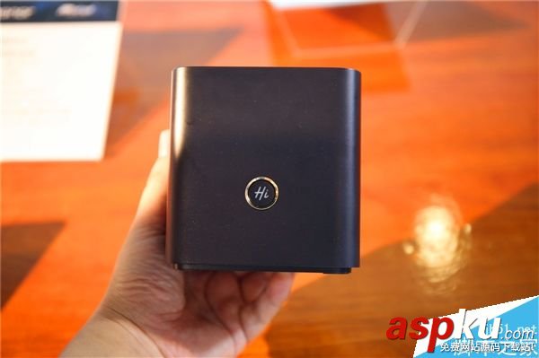 榮耀路由Pro游戲版現場圖賞:428元/網游神器 榮耀路由Pro,游戲版