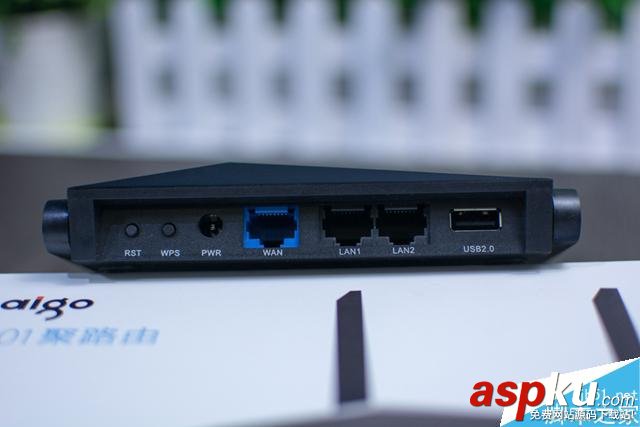 愛國者聚路由全面評(píng)測 設(shè)置簡單功能全面 適合女性和小白用戶 愛國者,聚路由