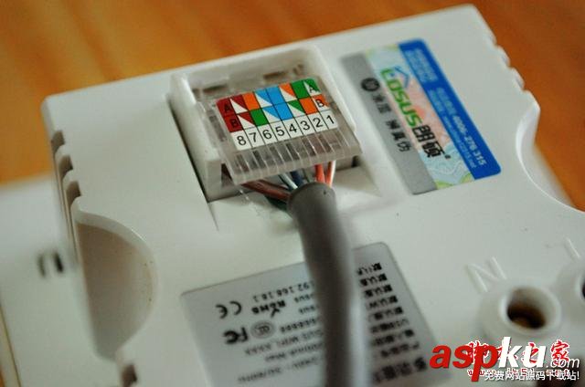 裝上墻壁的無線路由器 墻壁式無線路由 LS86-330 體驗 無線路由器,LS86-330