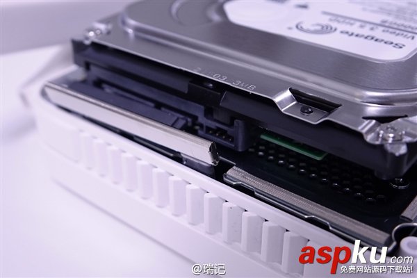 新一代小米路由器換硬盤圖文教程：容量暴增兩倍