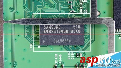 網(wǎng)件R6400路由器怎么樣？R6400拆解與內(nèi)部結(jié)構(gòu)評測