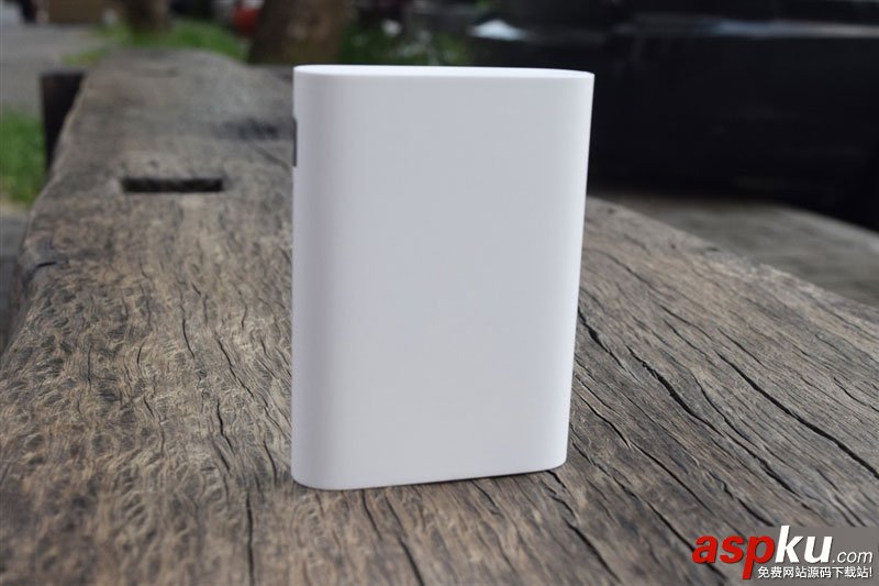 小米隨身路由開箱、體驗以及網速測試使用心得