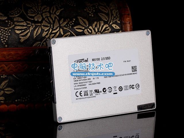 杰出入門作品 觀英睿達MX100 128G SSD