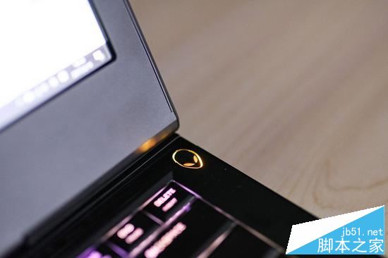 開機(jī)按鍵挪動(dòng)了位置