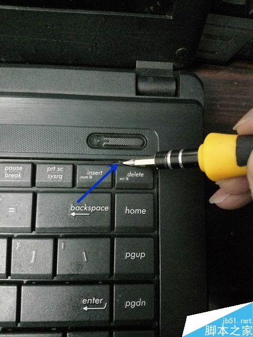 華碩KB4HR筆記本電腦拆卸、清灰