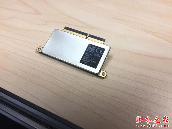 入門級新MBP拆解:比前幾代更難拆/可更換SSD