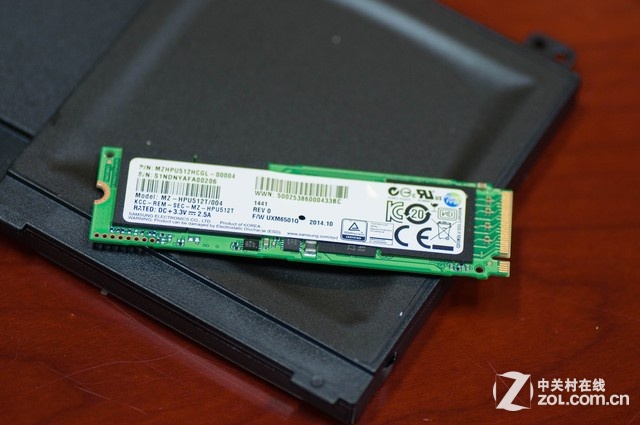 全金屬4K輕薄款 華碩UX501拆解圖賞