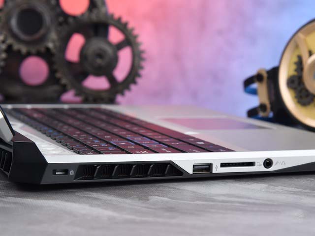 i7-10750H+RTX 2060 機械師F117-V評測 
