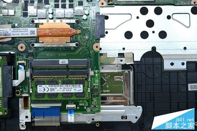 惠普WASD暗影精靈拆電池、內存、硬盤