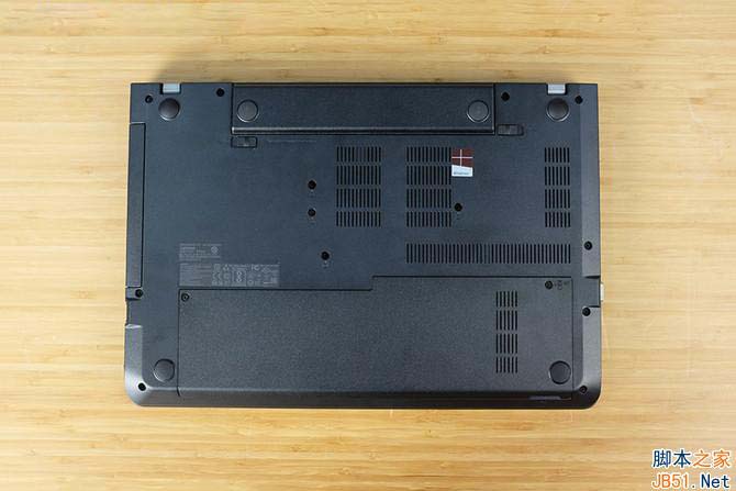 ThinkPad E575外觀解析