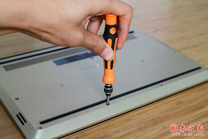 戴爾Vostro 14 5000怎么樣？戴爾Vostro 14 5000筆記本詳細(xì)拆機(jī)圖文評(píng)測(cè)