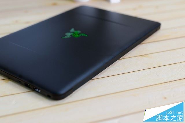 雷蛇靈刃14值得買嗎?雷蛇靈刃14輕薄游戲本全面詳細評測圖解