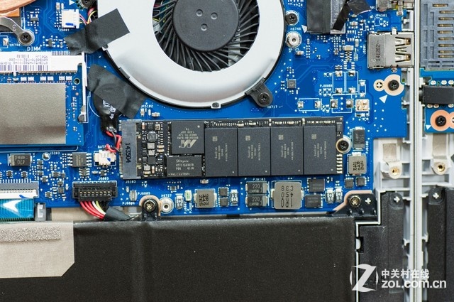 全金屬4K輕薄款 華碩UX501拆解圖賞