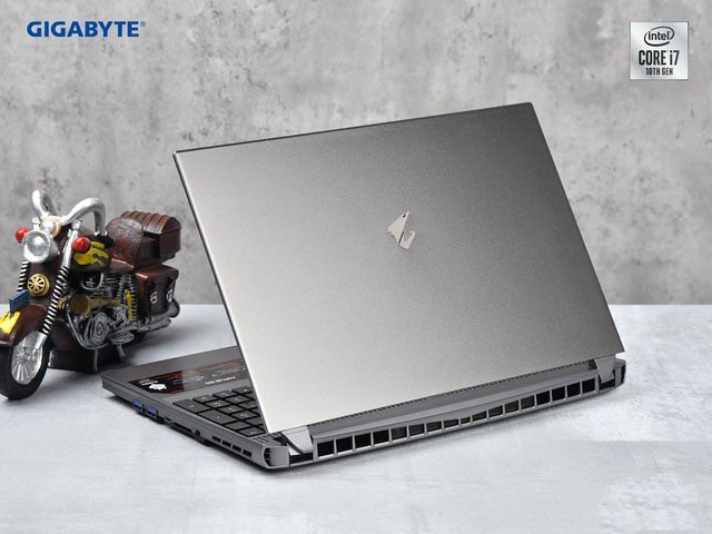 首款8核i7處理器 技嘉AORUS 15G游戲本評測 