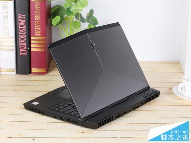 用過OLED回不去了 Alienware 13 R3評測