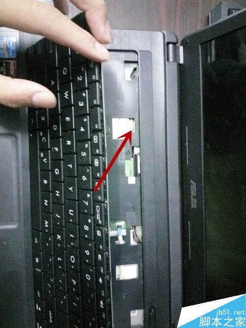 華碩KB4HR筆記本電腦拆卸、清灰