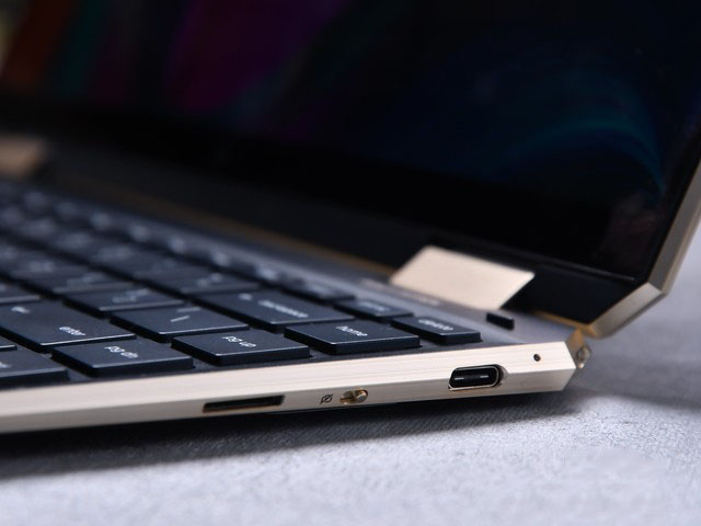 惠普發布英特爾移動超能版筆記本惠普Spectre x360變形本：重新定義高端PC體驗 