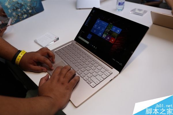 3499元/4999元貴嗎？小米筆記本Air現場實拍