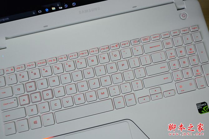 三星玄龍騎士值得買嗎？三星首款游戲本玄龍騎士全面詳細評測圖解