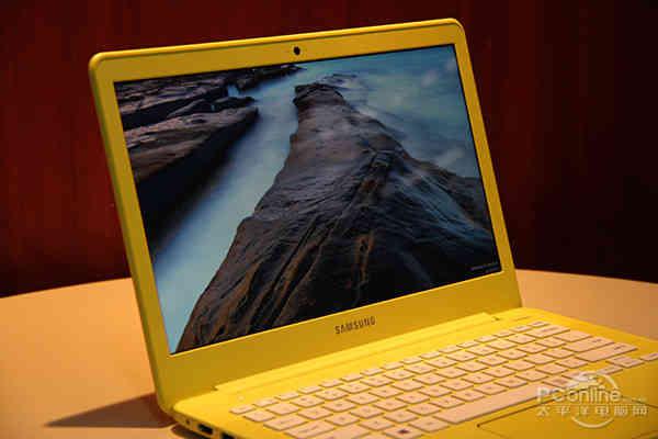 瑰麗彩殼配靚女 三星910S3K輕薄本評(píng)測(cè)