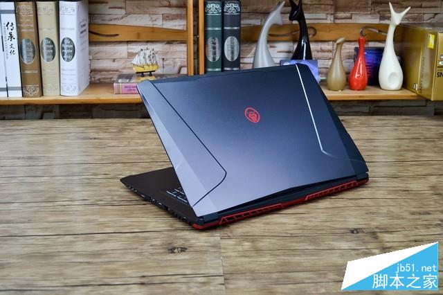 專業的電競級別游戲本 吾空S17 Pro-8U評測 