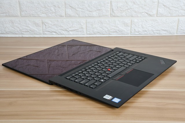 隱士還是猛士？ThinkPad X1隱士為設計師而來 