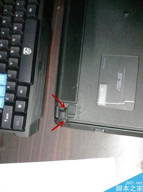 華碩KB4HR筆記本電腦拆卸、清灰