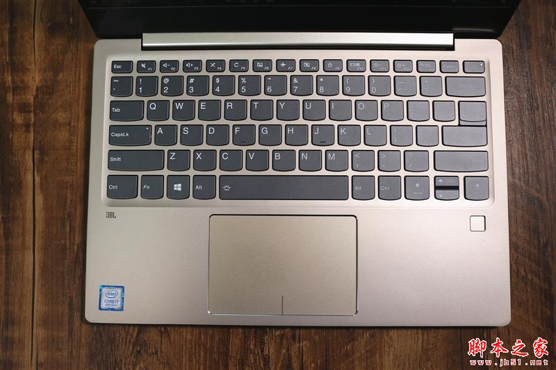 輕薄與性能兼具！聯(lián)想ideapad 720S筆記本評測：這跑分我服了
