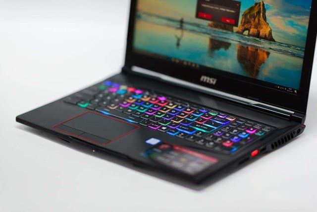RGB鍵盤GTX1070顯卡 微星GE63VR評測