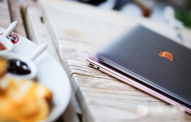 華為MateBook X和蘋果MacBook哪個好 誰更值得買？