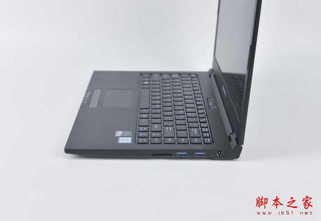 同方夜鶯鋒銳X30-S值得買嗎？同方夜鶯鋒銳X30-S商務(wù)本詳細(xì)評(píng)測(cè)圖解