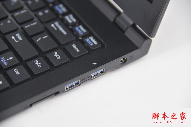 同方夜鶯鋒銳X30-S值得買嗎？同方夜鶯鋒銳X30-S商務(wù)本詳細(xì)評(píng)測(cè)圖解