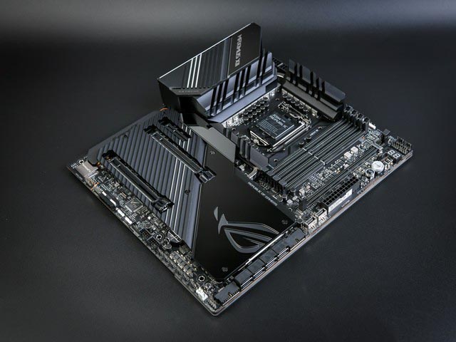 Z490主板首測 對比上代提升了什么？ 