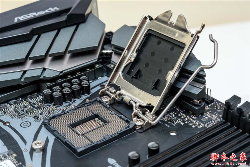 砍掉超線程！Intel i7-9700K深度評(píng)測(cè)：戰(zhàn)平R7 就是太貴