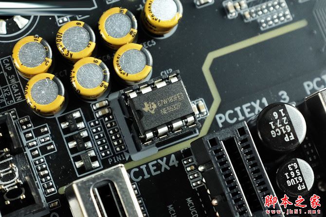 三、拆解解析：11相供電、雙M.2