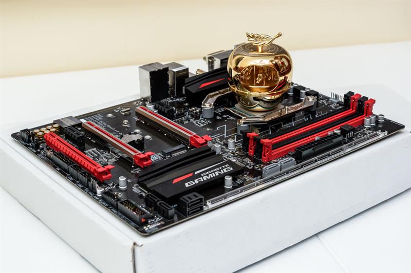 今年裝機該選誰？六款中高端CPU混戰(zhàn)：AMD全方位壓制Intel