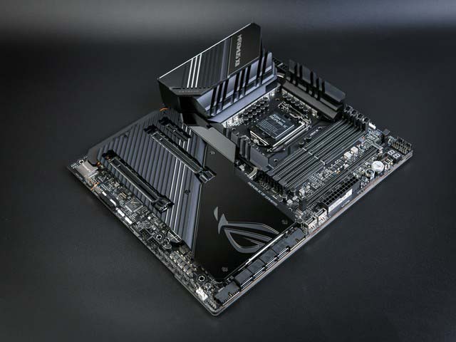 Z490主板首測 對比上代提升了什么？ 