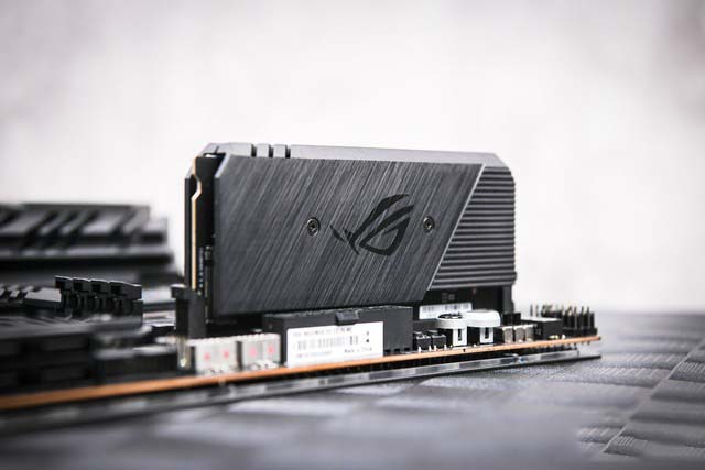 Z490主板首測 對比上代提升了什么？ 