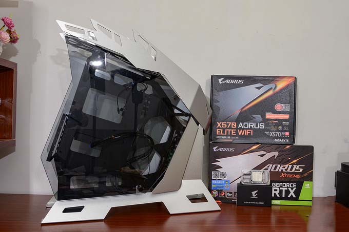 尋找龍騎士，駕馭銳龍靠造工，技嘉X570 AORUS ELITE WIFI體驗(yàn)