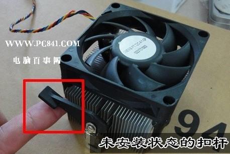 整理散熱器電源線，與觀察AMD散熱風(fēng)扇