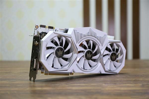 影馳GTX1080Ti名人堂限量版開箱圖賞 顏值爆表！