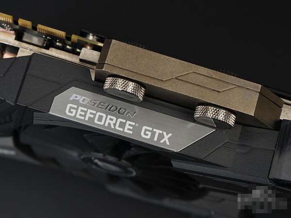 華碩GTX1080Ti海神評測