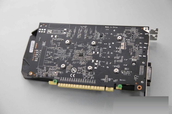 RX560與GTX1050哪個好？GTX1050和RX560對比評測g