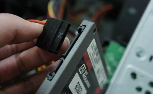 SSD怎么安裝 臺式機與筆記本安裝固態硬盤方法步驟