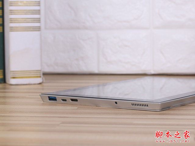 中柏EZPad 6 M4平板電腦值得買嗎？中柏EZPad 6 M4二合一平板全面深度評測