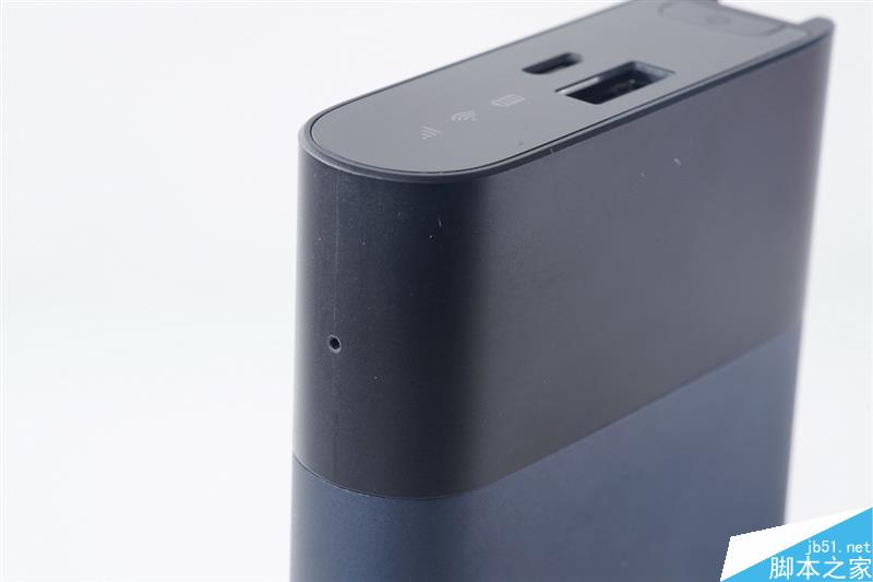 全網首拆:紫米4G路由器MF885拆解